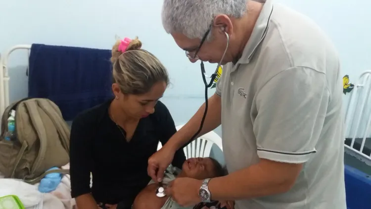 Hospital Regional de Tefé começa a atender com médicos especialistas